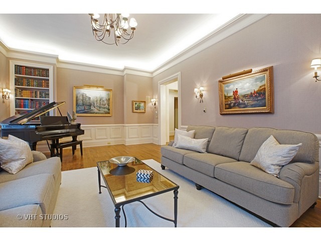 33 E Bellevue Pl #2E, Chicago, IL 60611 photo 4