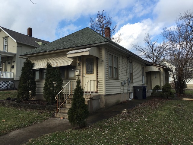 642 Sherman Ave, Elgin, IL 60120 photo 3