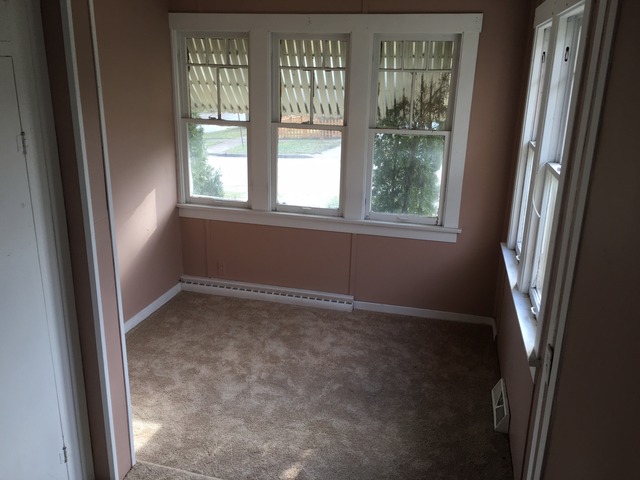 642 Sherman Ave, Elgin, IL 60120 photo 13