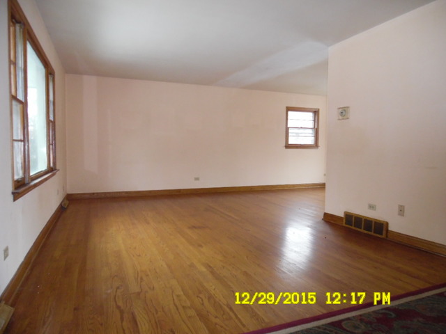 1930 Richton Rd, Steger, IL 60475 photo 3