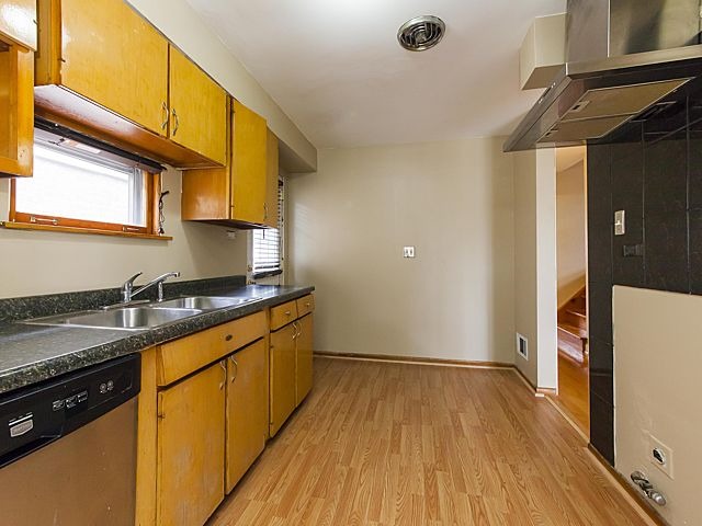 4600 First Ave, Lyons, IL 60534 photo 8