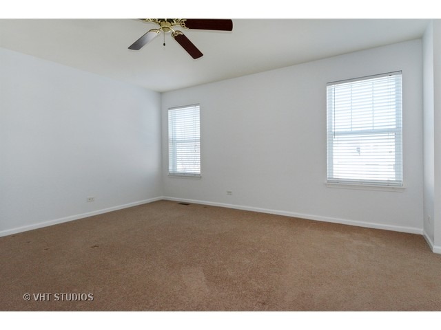 2786 Middleton Ct, Aurora, IL 60503 photo 8