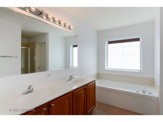 2786 Middleton Ct, Aurora, IL 60503 photo 9