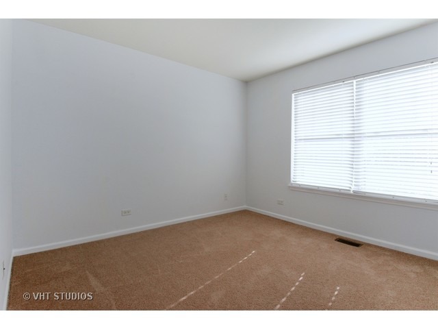 2786 Middleton Ct, Aurora, IL 60503 photo 12