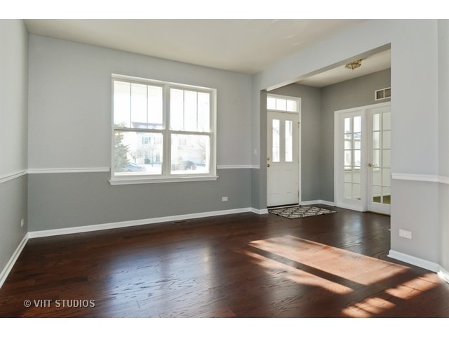 2786 Middleton Ct, Aurora, IL 60503 photo 2