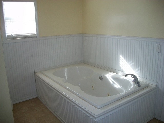 511 E Central Ave, Princeton, IL 61356 photo 8