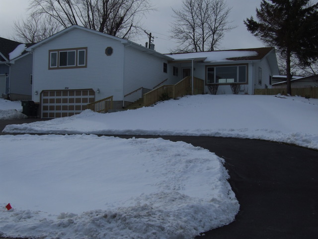 204 Hickory Dr, Lindenhurst, IL 60046 photo 3