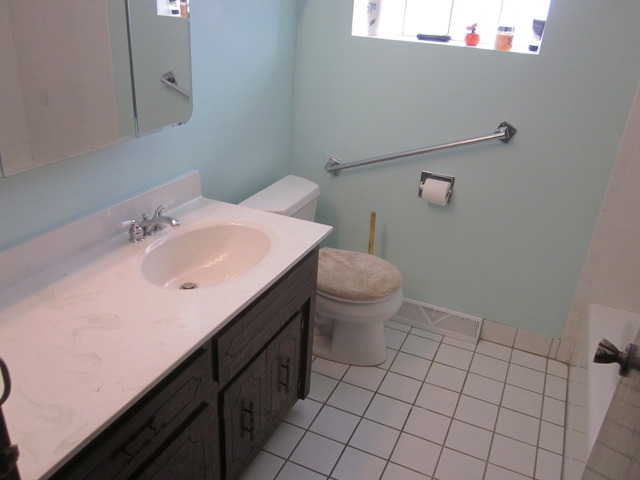 7718 W 80th St, Bridgeview, IL 60455 photo 8