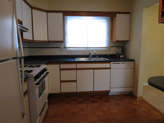 1776 Gloucester Ct #D, Wheaton, IL 60189 photo 12