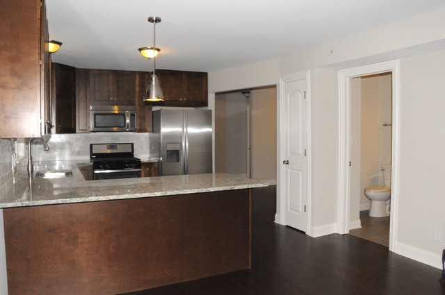 405 S Windhaven Trl, Mchenry, IL 60050 photo 4