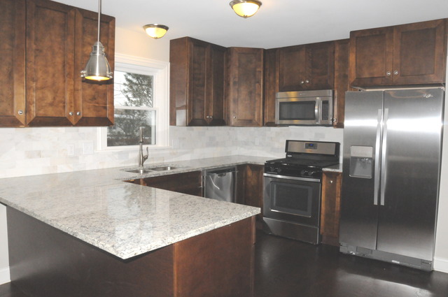 405 S Windhaven Trl, Mchenry, IL 60050 photo 3