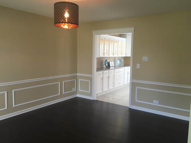 2888 Sarah Ct, Elgin, IL 60124 photo 7