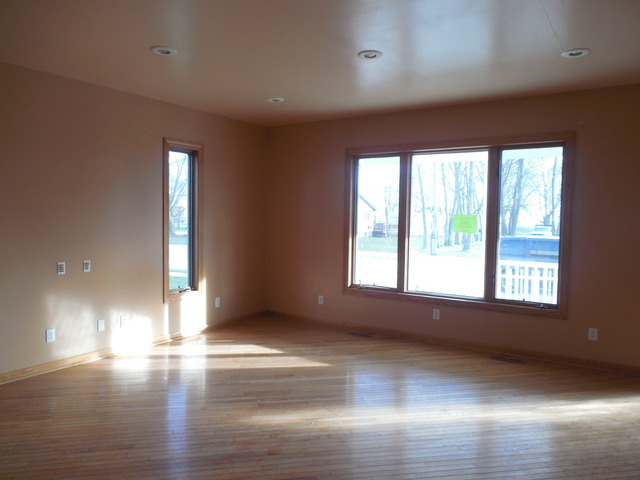 4568 Main St, Kankakee, IL 60901 photo 3