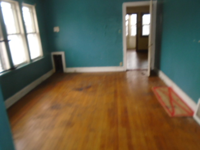10101 S State St, Chicago, IL 60628 photo 9