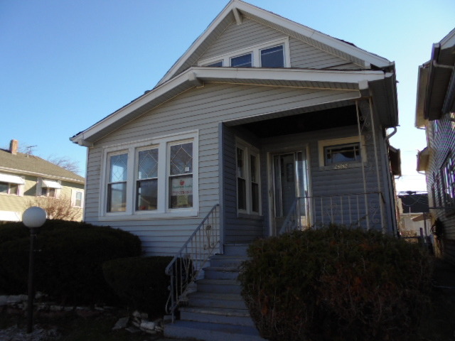 10101 S State St, Chicago, IL 60628 photo 1