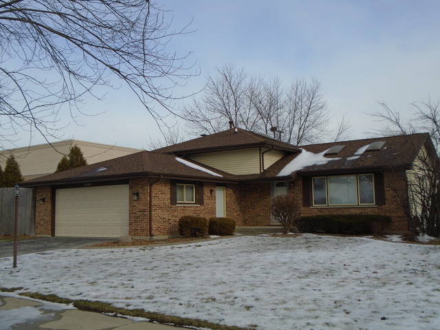 4901 Arquilla Dr, Richton Park, IL 60471 photo 2