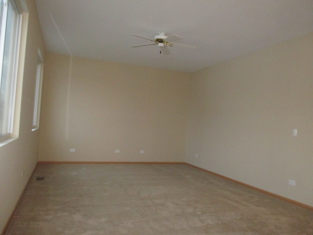 14503 Independence Dr, Plainfield, IL 60544 photo 3
