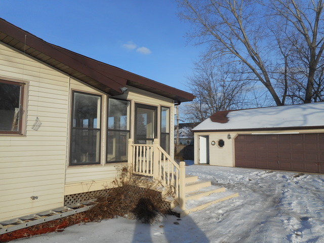 2710 Oak Ln, Mchenry, IL 60051 photo 9