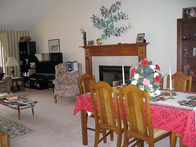 1036 Teal Ave, Peotone, IL 60468 photo 2