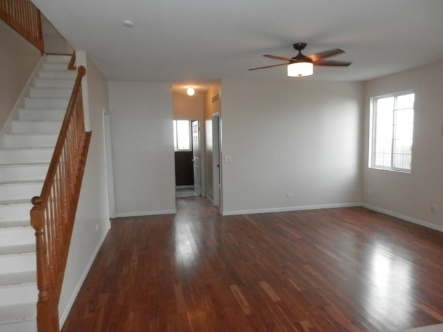 25018 Brigade Ln, Plainfield, IL 60544 photo 2