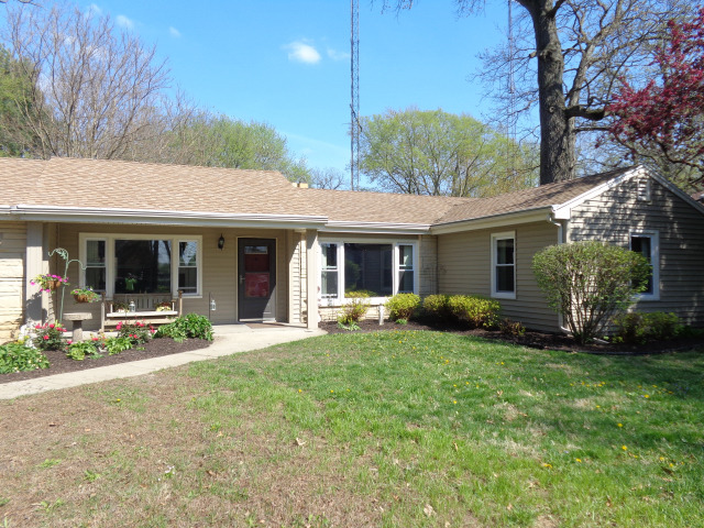 24 Elmwood Dr, Kankakee, IL 60901 photo 2