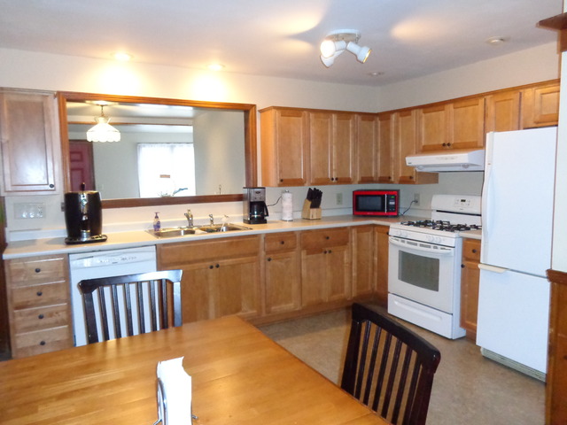 24 Elmwood Dr, Kankakee, IL 60901 photo 8