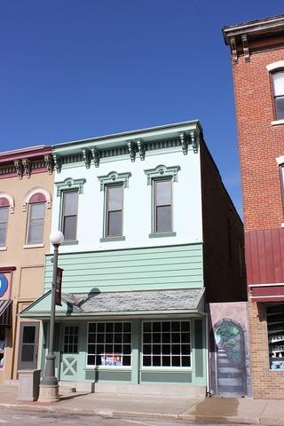 126 E Main St, Morrison, IL 61270 photo 1
