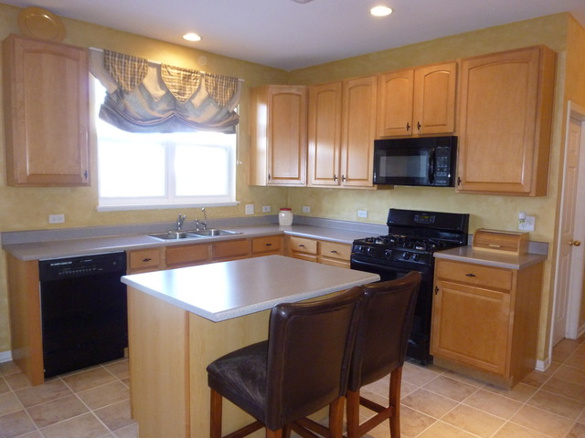 190 Vail Ct, Gilberts, IL 60136 photo 12