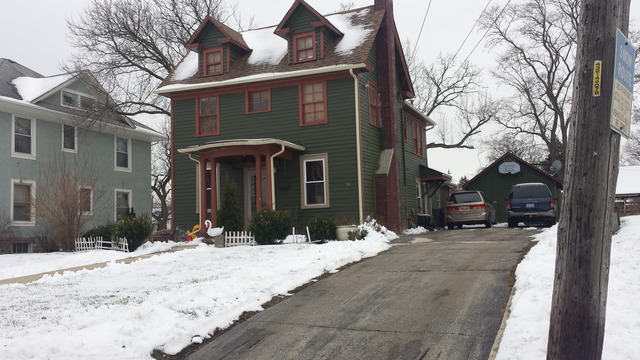 16 S Jackson St, Elgin, IL 60123 photo 2