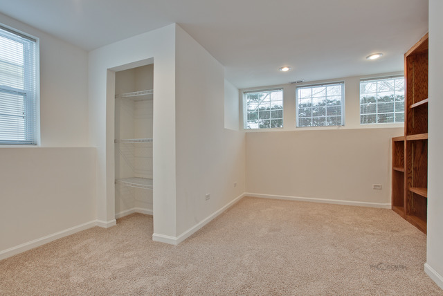 814 Adderly Ln, Gurnee, IL 60031 photo 16