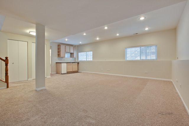 814 Adderly Ln, Gurnee, IL 60031 photo 17