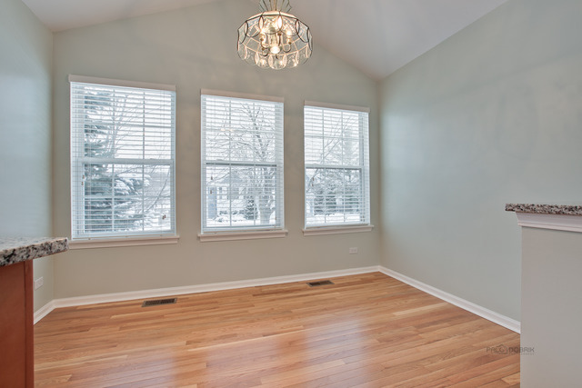 814 Adderly Ln, Gurnee, IL 60031 photo 8