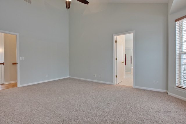 814 Adderly Ln, Gurnee, IL 60031 photo 11