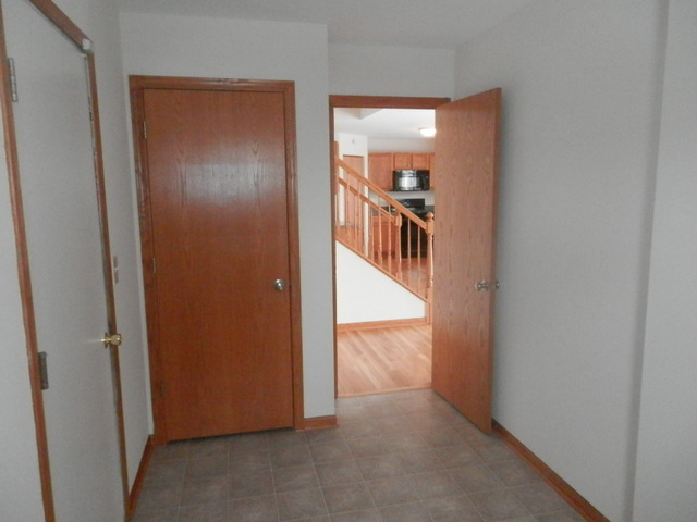 1713 Kenicott Ln, Plainfield, IL 60586 photo 9
