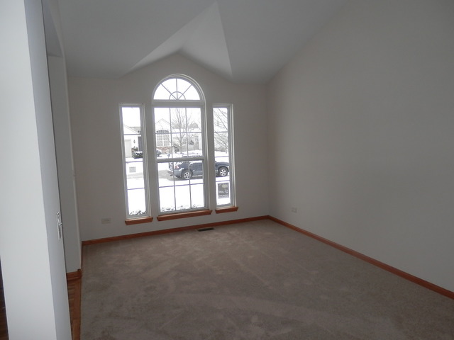 1713 Kenicott Ln, Plainfield, IL 60586 photo 2