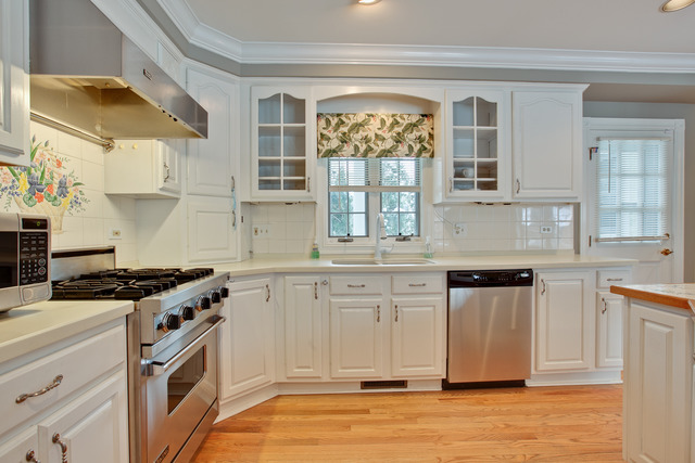 548 E Scranton Ave, Lake Bluff, IL 60044 photo 2