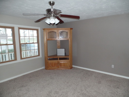 507 E Benton St, Newark, IL 60541 photo 7