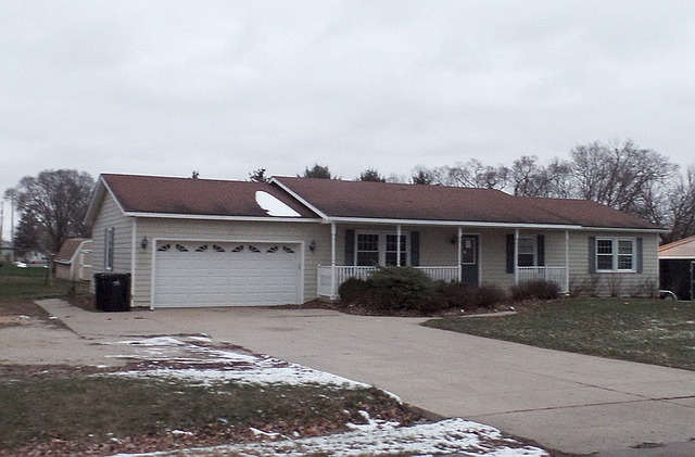507 E Benton St, Newark, IL 60541 photo 1