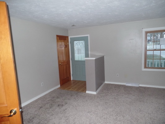 507 E Benton St, Newark, IL 60541 photo 6