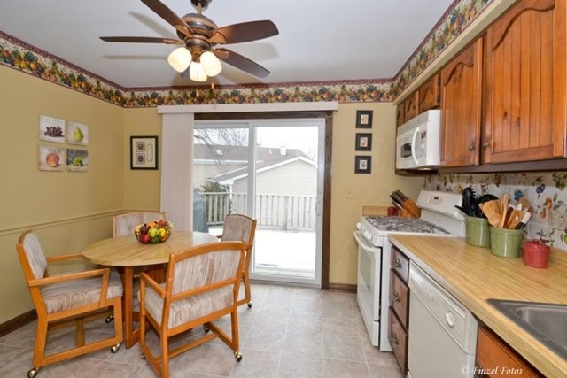 1160 Dresden Dr, Hoffman Estates, IL 60192 photo 6