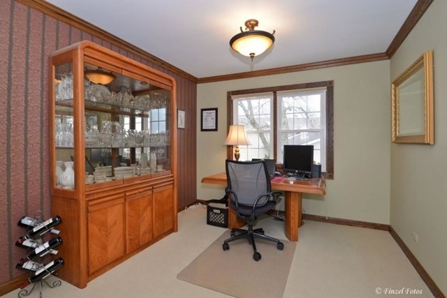 1160 Dresden Dr, Hoffman Estates, IL 60192 photo 4