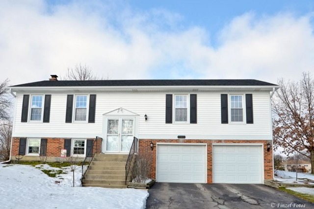 1160 Dresden Dr, Hoffman Estates, IL 60192 photo 1