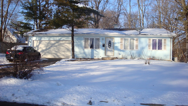 666 Congress St, Elgin, IL 60120 photo 1