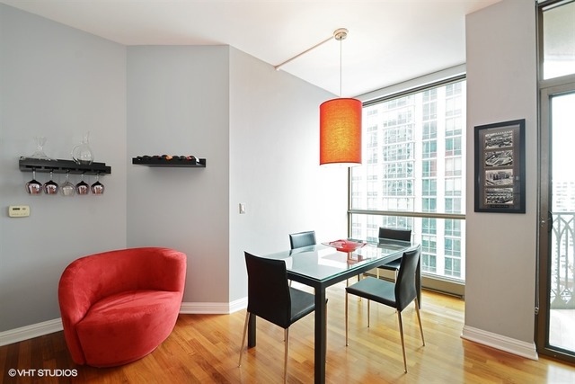 21 E Huron St #1801, Chicago, IL 60611 photo 9