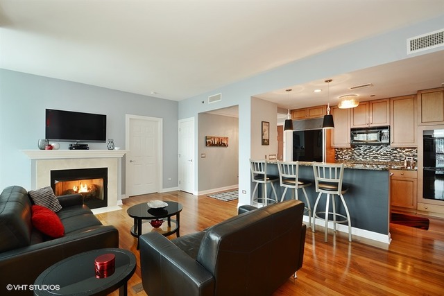 21 E Huron St #1801, Chicago, IL 60611 photo 5