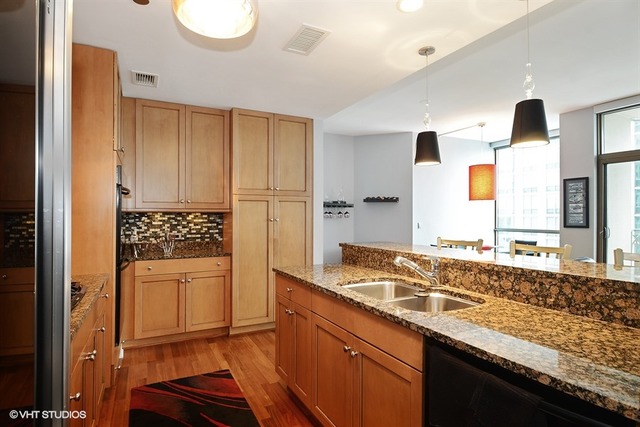 21 E Huron St #1801, Chicago, IL 60611 photo 7