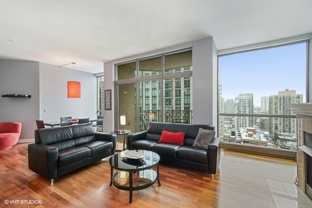 21 E Huron St #1801, Chicago, IL 60611 photo 4