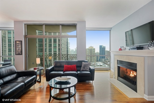 21 E Huron St #1801, Chicago, IL 60611 photo 3
