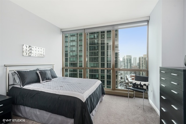 21 E Huron St #1801, Chicago, IL 60611 photo 13