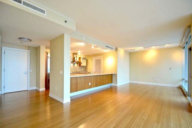 340 E Randolph St #2103, Chicago, IL 60601 photo 2